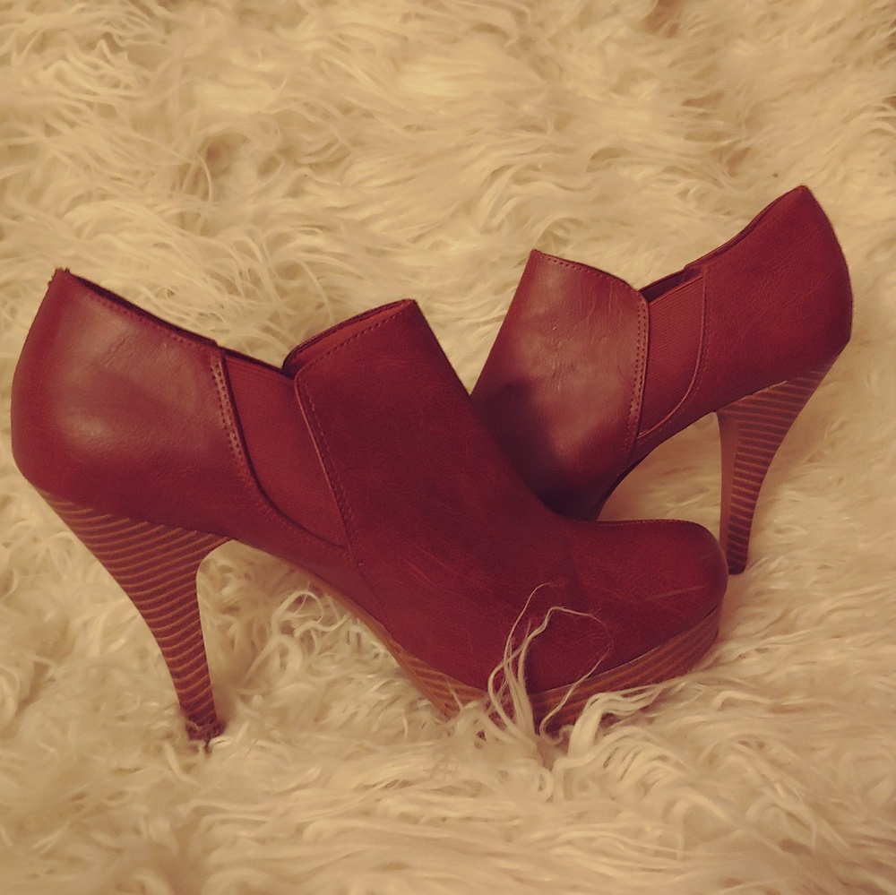 Brown high heel shoes